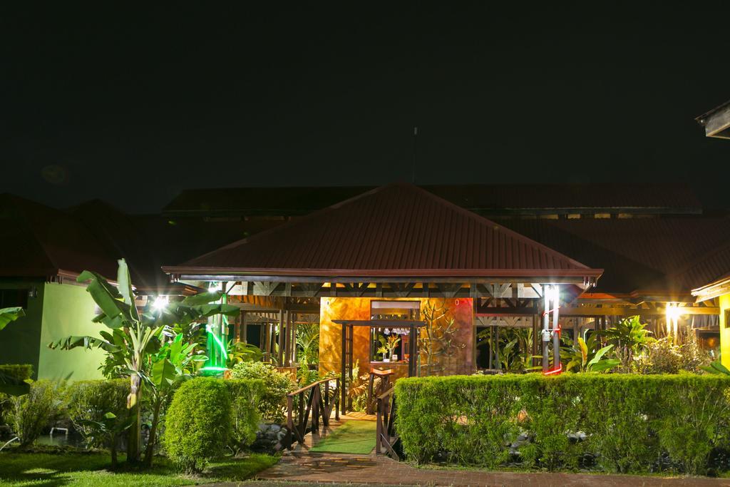 Hotel Mountain Paradise La Fortuna Exterior photo