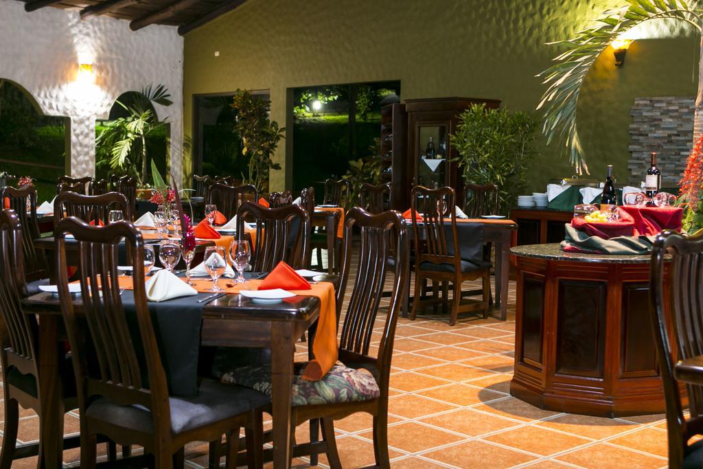 Hotel Mountain Paradise La Fortuna Exterior photo