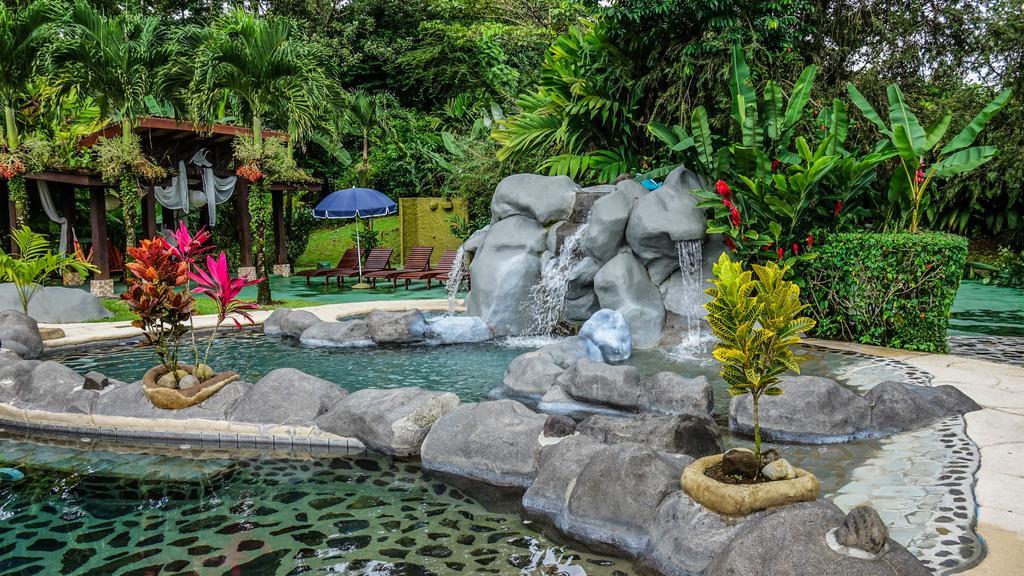 Hotel Mountain Paradise La Fortuna Exterior photo